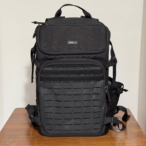Think Tank DarkLight 20L